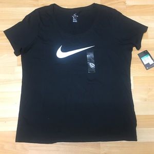 Women’s Nike T Shirt XL